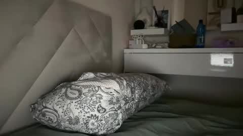 bagvag0 online show from April 2026 12:57:02 PM