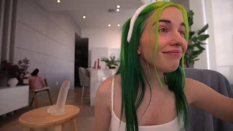 Snapshot of bailey_eilish chatting on April 2026 05:10:02 PM Bailey online show from April 2026 05:10:02 PM