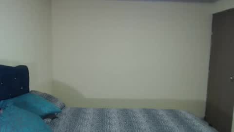 valentina online show from February 2026 05:04:01 AM