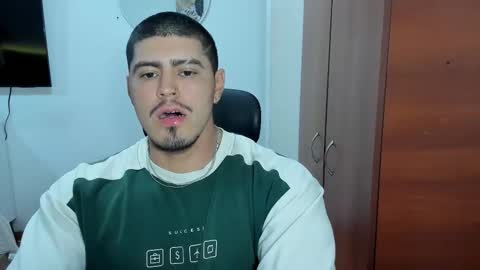 Andres -  online show from October 2025 02:58:02 AM