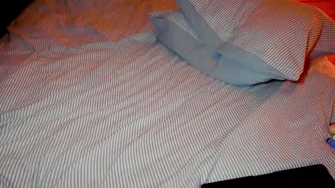 Snapshot of bambi______ chatting on February 2025 03:42:02 PM fae online show from February 2025 03:42:02 PM