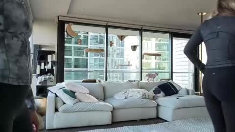 bambifarrina online show from February 2026 09:22:01 PM