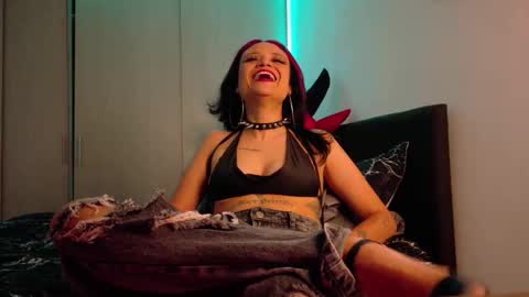 Bambi online show from November 2025 03:47:01 PM