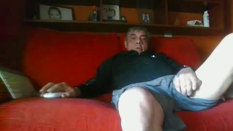 Snapshot of bambino6060 chatting on June 2026 07:17:01 PM bambino6060 online show from June 2026 07:17:01 PM