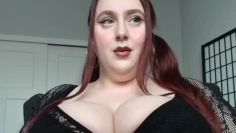 bambixxlynn online show from June 2026 10:35:02 PM