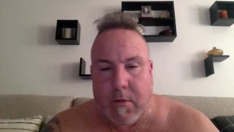 banana5289 online show from April 2026 08:32:01 PM