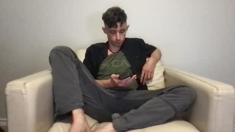 Snapshot of bananacurvesleft chatting on May 2026 12:07:02 AM bananacurvesleft online show from May 2026 12:07:02 AM