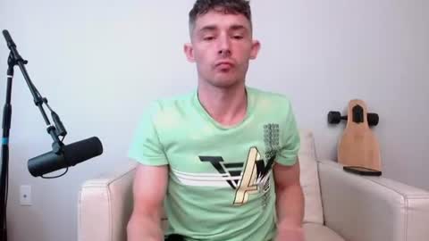 bananacurvesleft online show from June 2026 03:21:01 PM