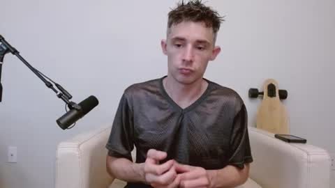 bananacurvesleft online show from June 2026 12:32:01 AM