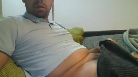 Snapshot of bangboom88 chatting on January 2025 08:21:01 PM Mark online show from January 2025 08:21:01 PM