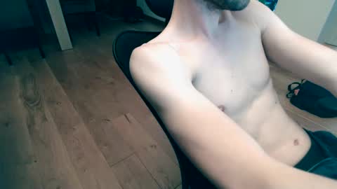 Snapshot of banzal chatting on December 2024 03:28:02 PM banzak online show from December 2024 03:28:02 PM