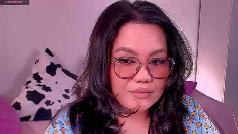 Barbie Kim online show from November 2025 07:41:02 PM