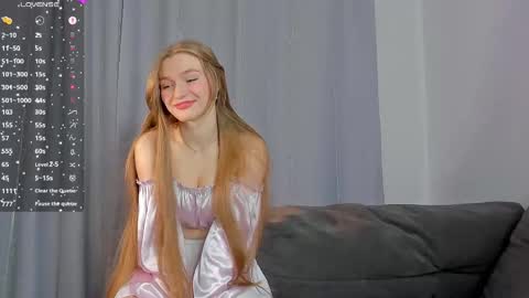 Kendall online show from February 2025 10:04:02 PM