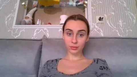 Snapshot of barbie_giirls_ chatting on March 2025 10:57:01 AM Kate online show from March 2025 10:57:01 AM