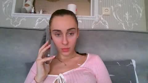 Snapshot of barbie_giirls_ chatting on March 2025 10:22:01 AM Kate online show from March 2025 10:22:01 AM