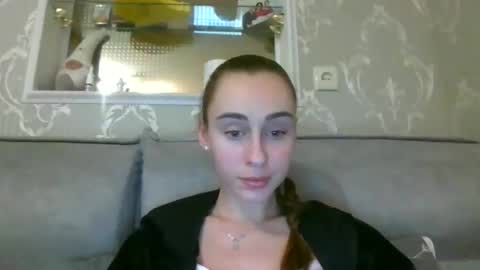 Snapshot of barbie_giirls_ chatting on March 2025 04:06:02 PM Kate online show from March 2025 04:06:02 PM