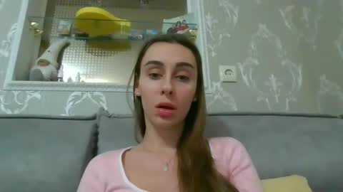 Snapshot of barbie_giirls_ chatting on March 2025 05:17:02 PM Kate online show from March 2025 05:17:02 PM