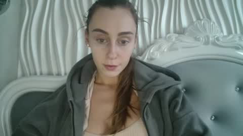 Kate online show from April 2026 04:45:02 PM