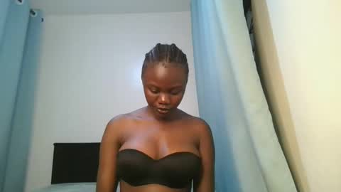 queen online show from February 2026 12:29:01 AM