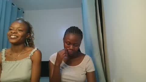 Snapshot of barbie_queen2 chatting on March 2026 11:15:01 PM queen online show from March 2026 11:15:01 PM