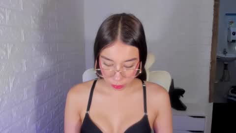 barbiegirl___ online show from February 2025 07:12:02 AM