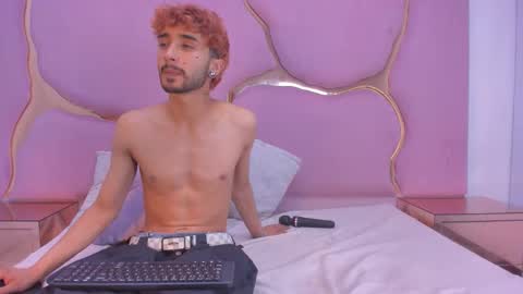 Snapshot of barbiegirl___ chatting on April 2026 05:32:02 AM barbiegirl___ online show from April 2026 05:32:02 AM