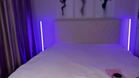 Snapshot of barbielina_ chatting on June 2026 08:37:02 PM Emma online show from June 2026 08:37:02 PM