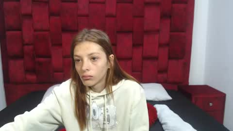 Snapshot of barby_jones25 chatting on April 2026 12:32:01 PM Barby online show from April 2026 12:32:01 PM