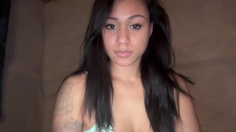 chicka online show from March 2025 03:45:01 AM