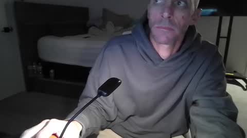 Snapshot of barryblackgun chatting on December 2024 11:06:01 AM barryblackgun online show from December 2024 11:06:01 AM