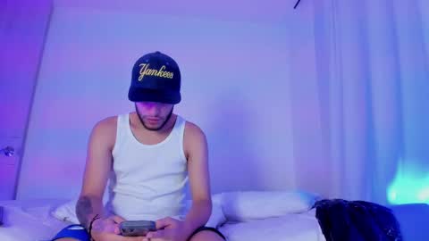 Bruce  online show from September 2025 05:42:01 AM