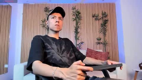 Basthiian online show from December 2025 07:08:02 PM