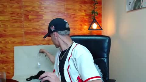 Bastian online show from December 2024 04:19:01 AM