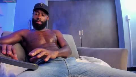 Bastian. online show from November 2025 12:04:01 PM