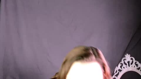 Snapshot of bat_laughing_bat chatting on January 2026 12:56:01 AM Ask me online show from January 2026 12:56:01 AM