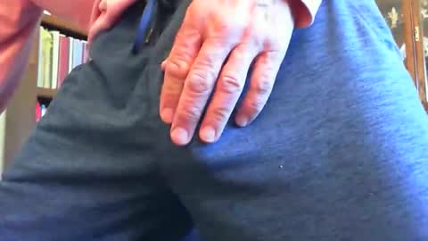 BateBro13 online show from April 2026 02:14:02 PM