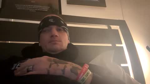 Snapshot of battlewolfxx chatting on December 2024 03:58:02 AM battlewolfxx online show from December 2024 03:58:02 AM