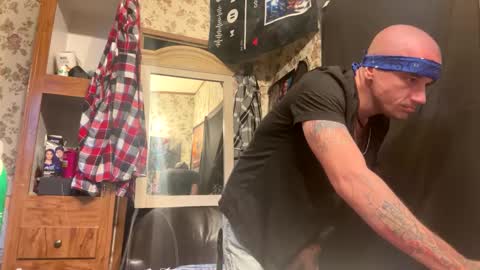 Snapshot of battlewolfxx chatting on January 2025 09:54:01 PM battlewolfxx online show from January 2025 09:54:01 PM