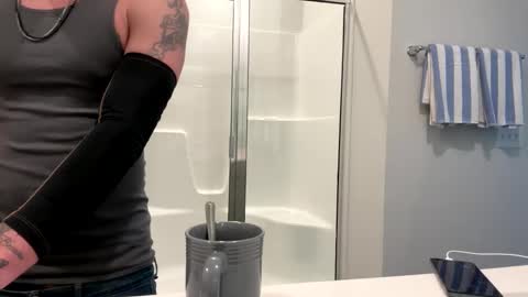 Snapshot of battlewolfxx chatting on February 2025 08:16:01 PM battlewolfxx online show from February 2025 08:16:01 PM