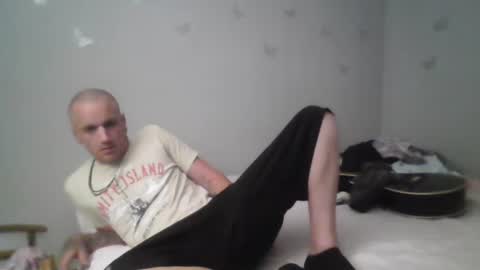 Snapshot of battlewolfxx chatting on October 2025 03:50:02 AM battlewolfxx online show from October 2025 03:50:02 AM