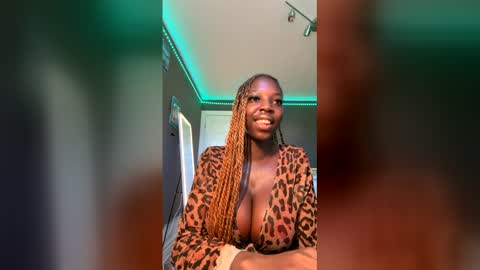 Snapshot of baylee_nicole18 chatting on June 2026 01:33:01 PM baylee_nicole18 online show from June 2026 01:33:01 PM