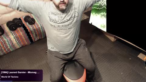 bazzz_8 online show from December 2024 06:50:01 PM