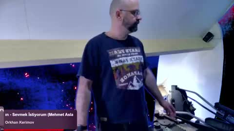 bazzz_8 online show from March 2025 06:45:02 PM