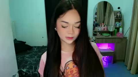 Snapshot of bb__angelxx chatting on May 2026 01:11:01 AM Angel online show from May 2026 01:11:01 AM