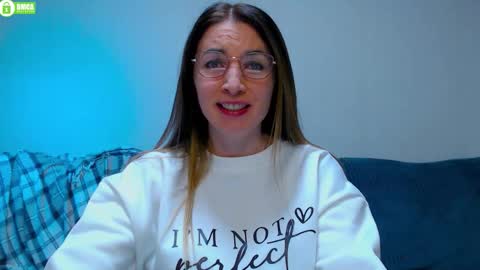 bb__bonami_ online show from October 2025 05:47:02 PM