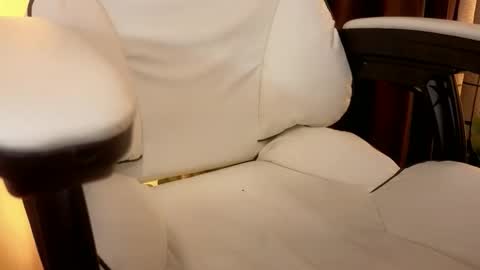 Gabriella online show from December 2025 10:45:02 AM