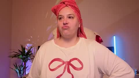 Love online show from March 2026 08:23:02 PM