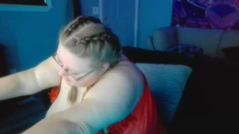 bbwgamergirl93 online show from September 2025 02:54:01 PM