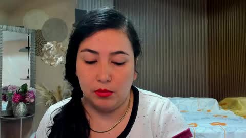 Snapshot of bbwluxurymuse chatting on May 2026 11:15:02 AM bbwluxurymuse online show from May 2026 11:15:02 AM