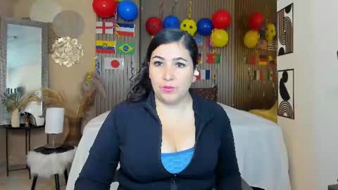 Snapshot of bbwluxurymuse chatting on June 2026 12:07:01 PM bbwluxurymuse online show from June 2026 12:07:01 PM